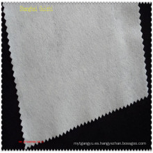Lapeado cruzado de la tela no tejida spunlace del 70% viscosa el 30% poliéster para la materia prima del tejido húmedo 35-150gsm